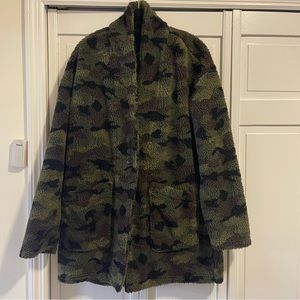 American Eagle Camo Sherpa Jacket